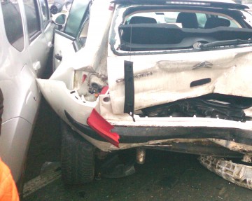 Accident rutier cu trei victime, la ieşirea din Lumina